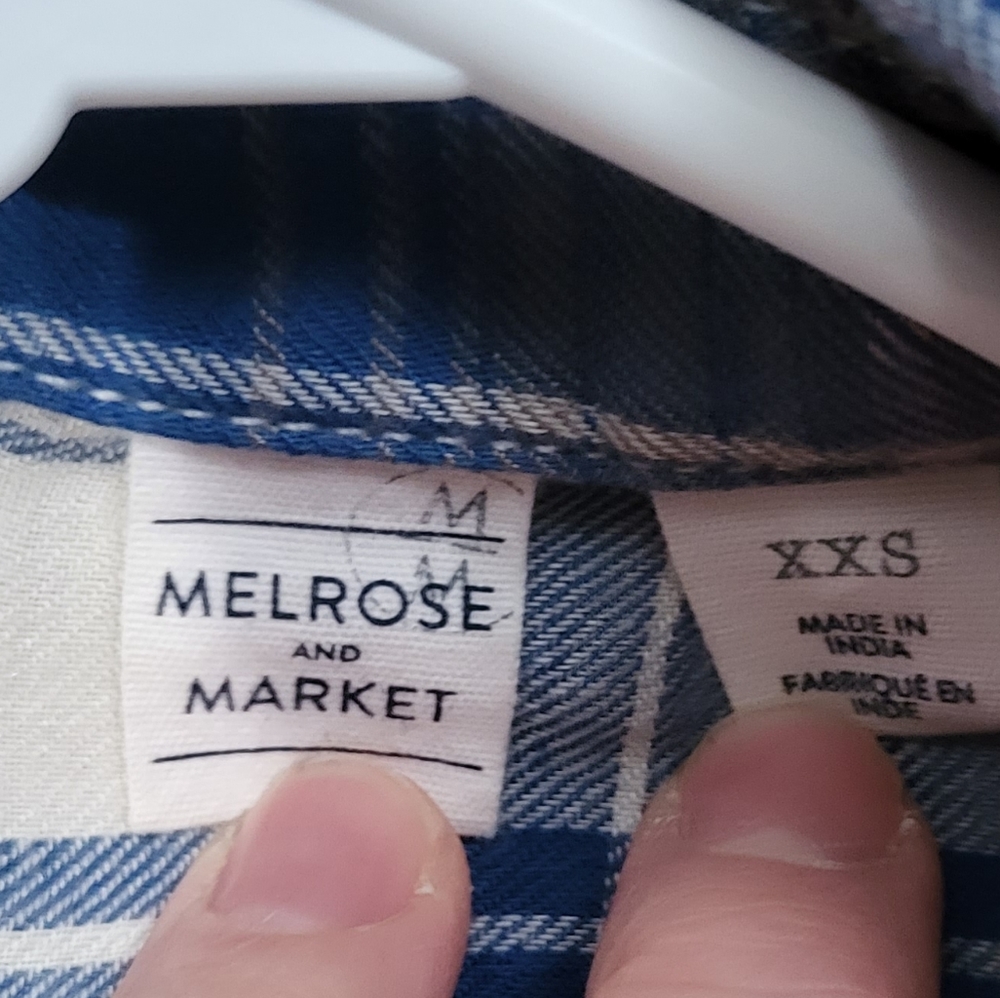 *3/$30 Sale* MELROSE and MARKET Oversized Plaid Button Down Flannel Swing Shirt - Picture 7 of 7